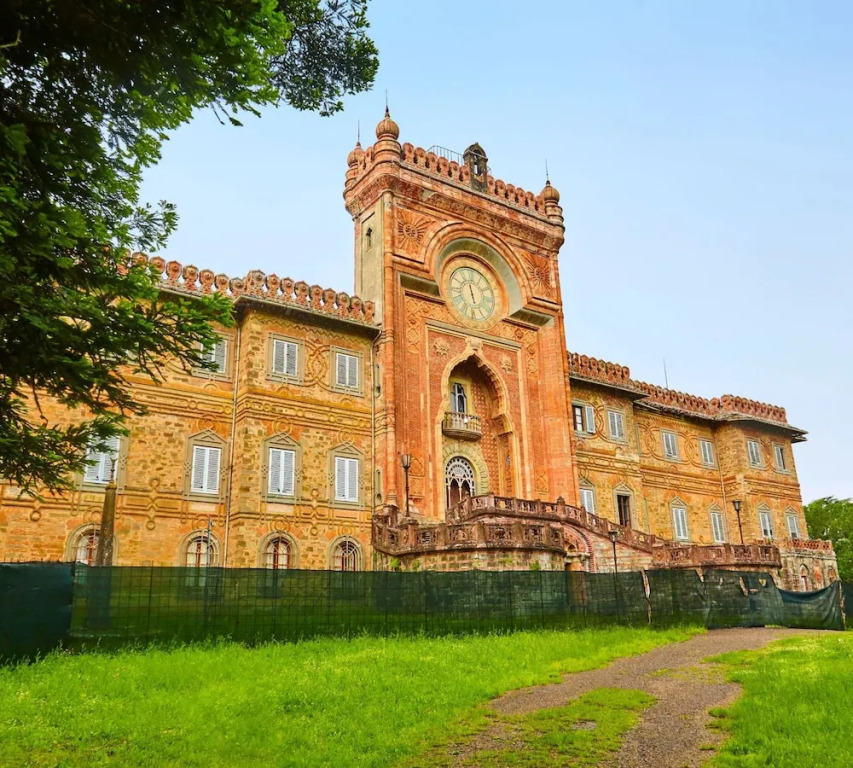 Palagio 13 in Chianti With Shared Pool