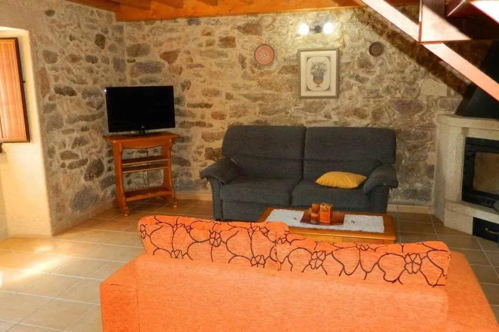 Casa Crina Casa restaurada con finca grande