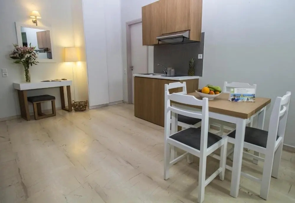 Elia Apartments