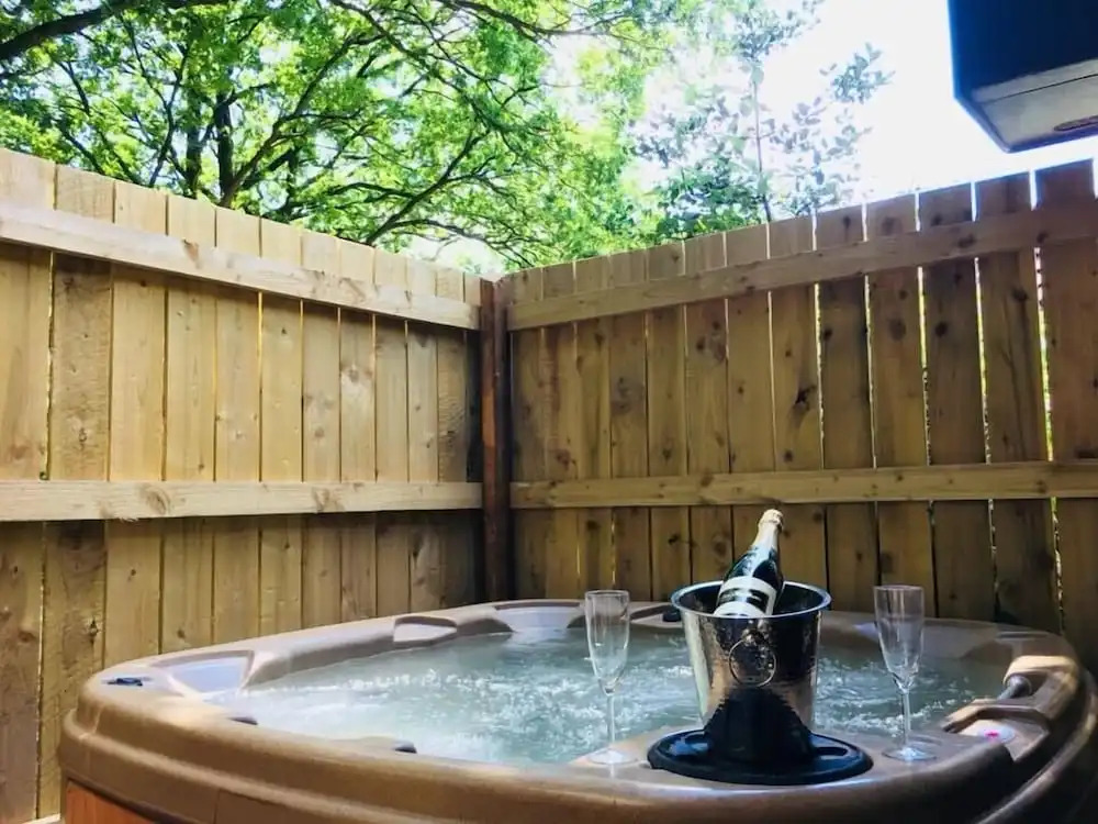 Primrose 17 Hot Tub