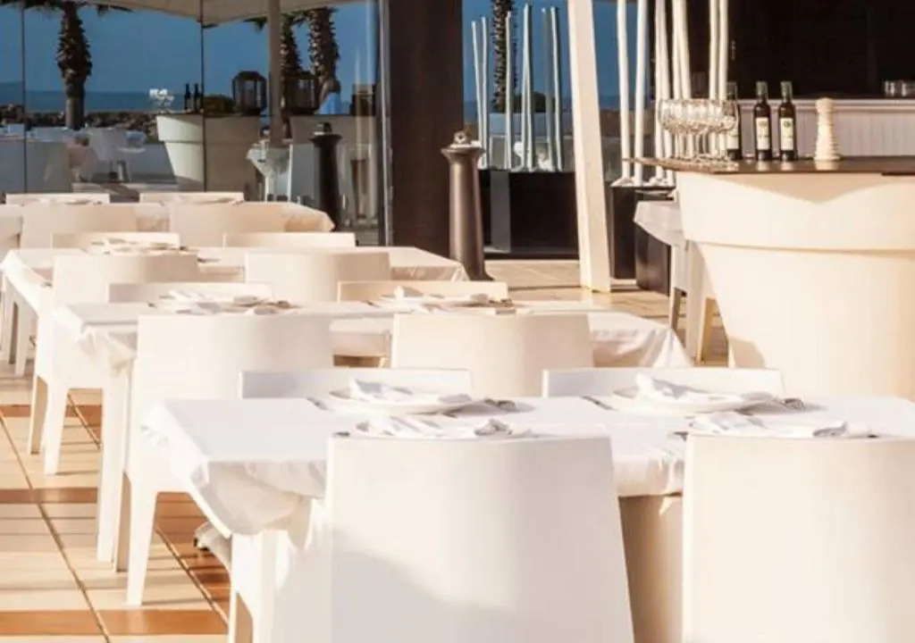 Oliva Holidays 1
