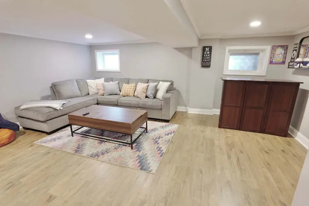 Terrific Family Townhouse + Parking x 2 Cars