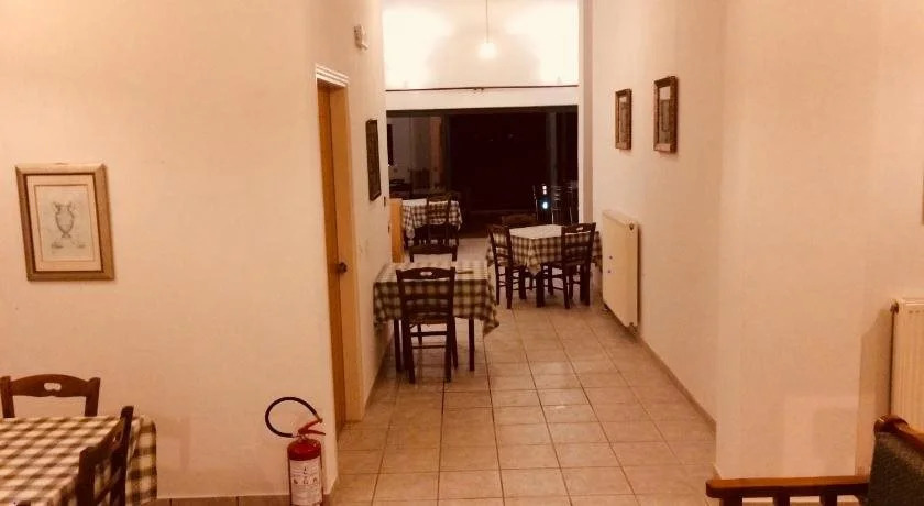 iriJoanna Holiday Plaza