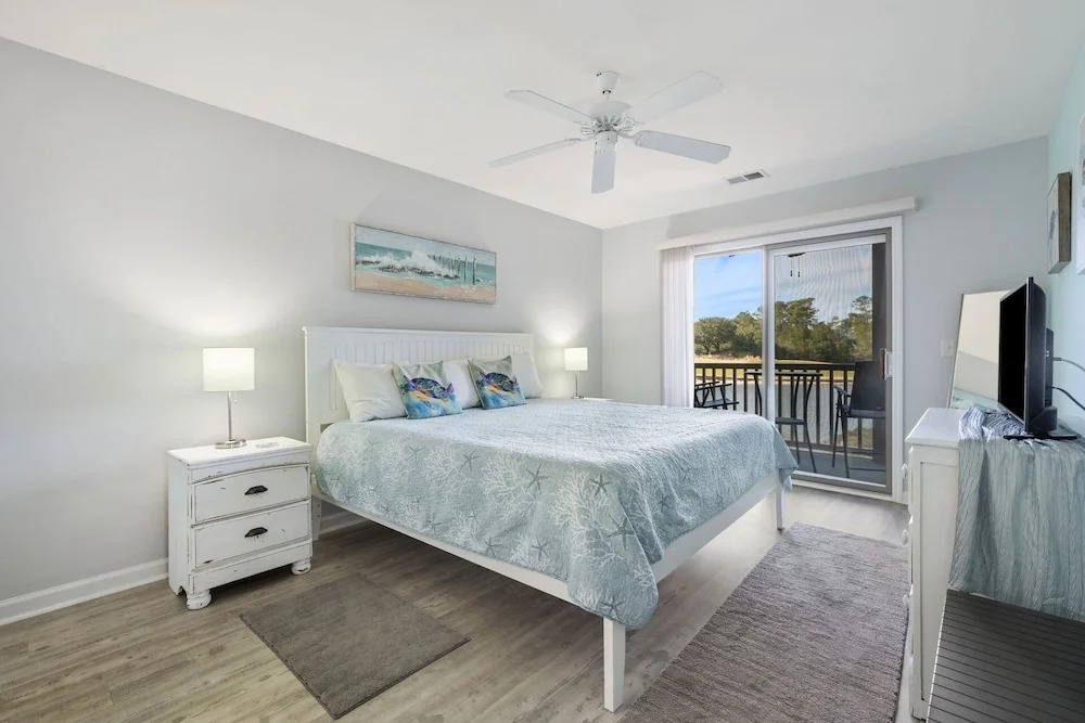 True Blue, A Perfect Retreat For Golf Enthusiasts And Those Seeking A Relaxing Getaway. 2 Bedroom Condo by Peace Vacations