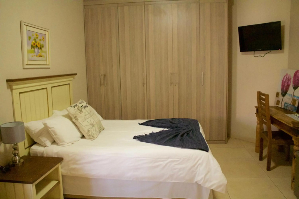 Divine Guest Lodge