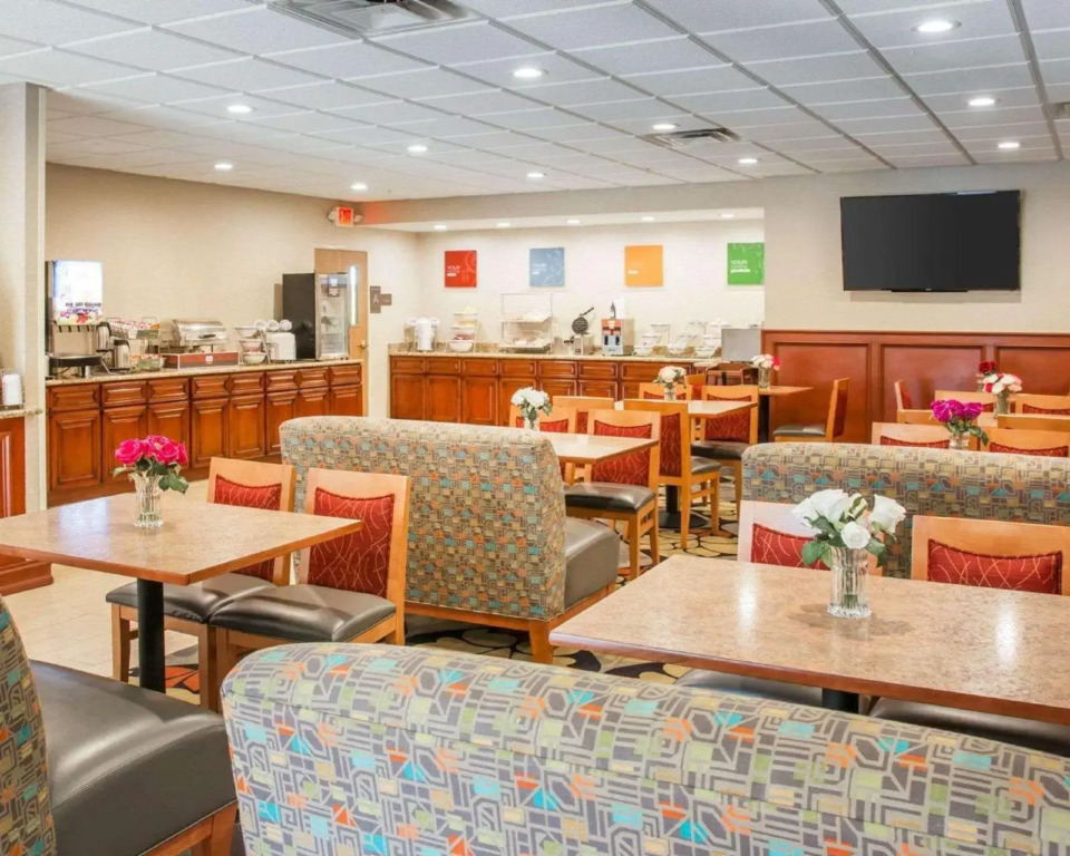 Comfort Suites Auburn Hills-Detroit