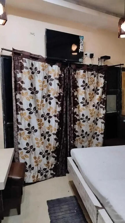 Hotel Raj