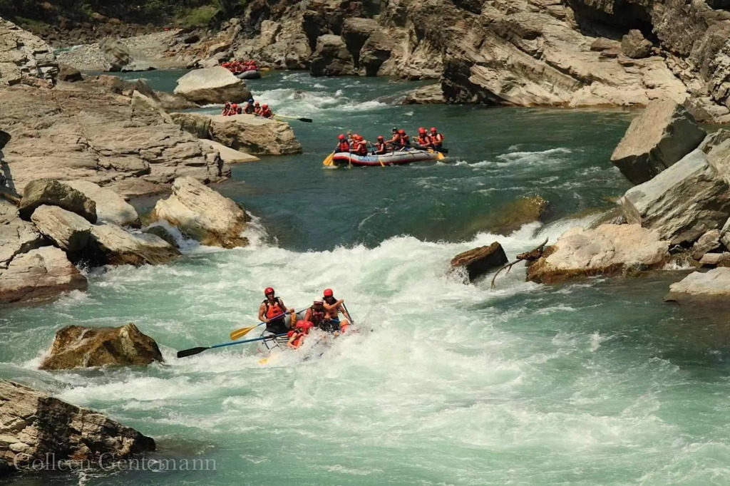 The Raging Elk Adventure Lodging