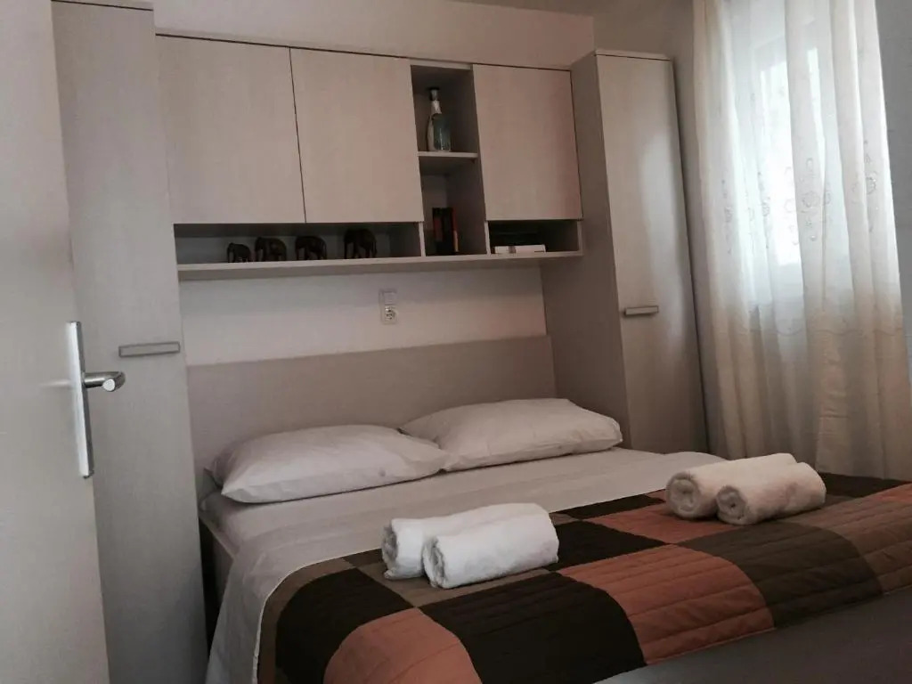 Apartments Leptiric