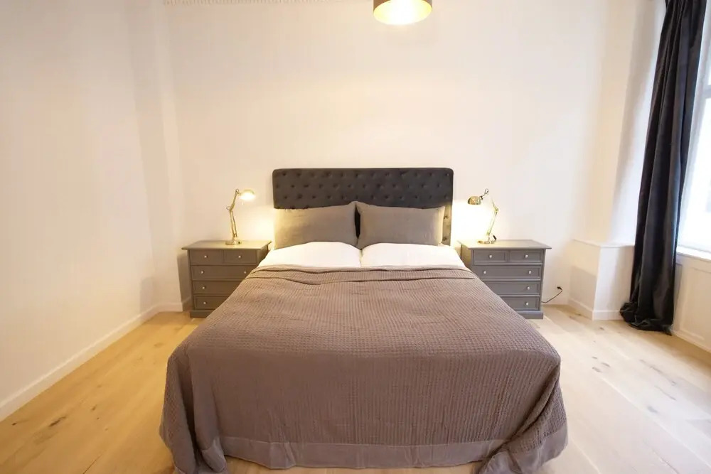 Sanders King - Smart 4-bdr Apt in City Center