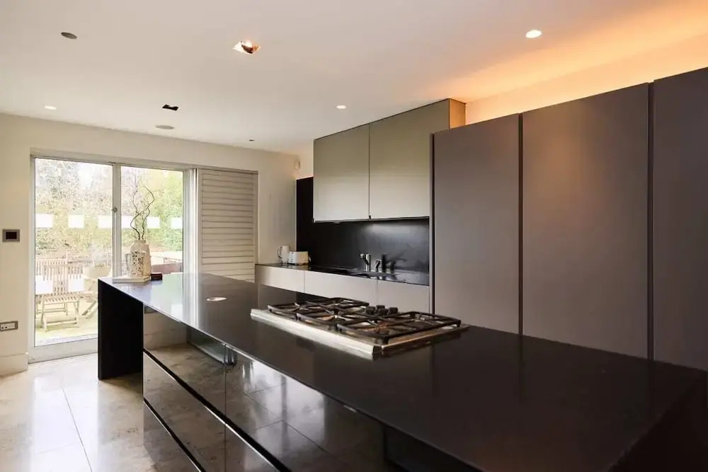 The Hampstead Garden Hideaway - 5bdr Home With Pool and Garden