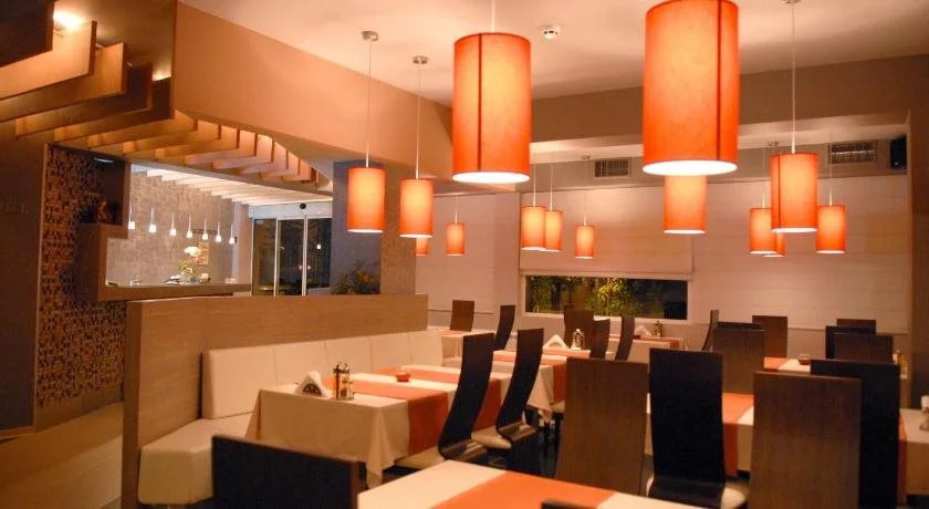 Hotel Avis