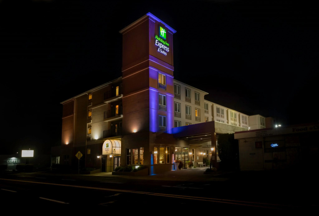 Holiday Inn Express Hotel & Suites Portland-Northwest Downtown by IHG
