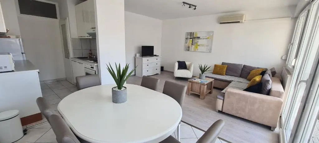 Apartment Dominis