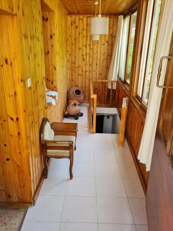 Elpinikis Old Three Bedroom House