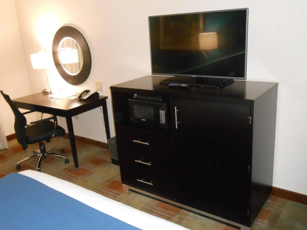 Holiday Inn Express & Suites Houston Northwest-Brookhollow by IHG