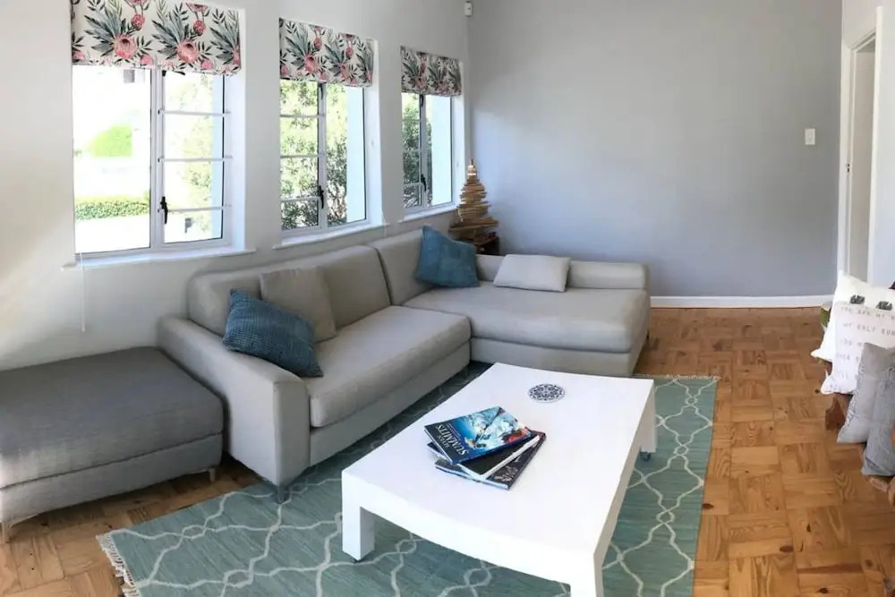 Sunny 2 Bedroom Tamboerskloof Apartment