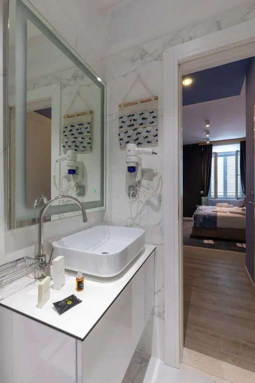 Apartments and Rooms Villa Naida
