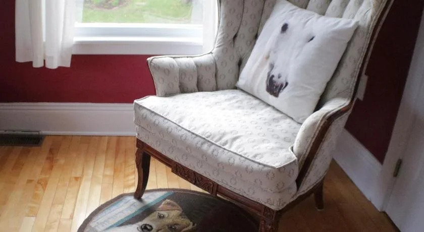 Warm House Retreat Bed and Breakfast