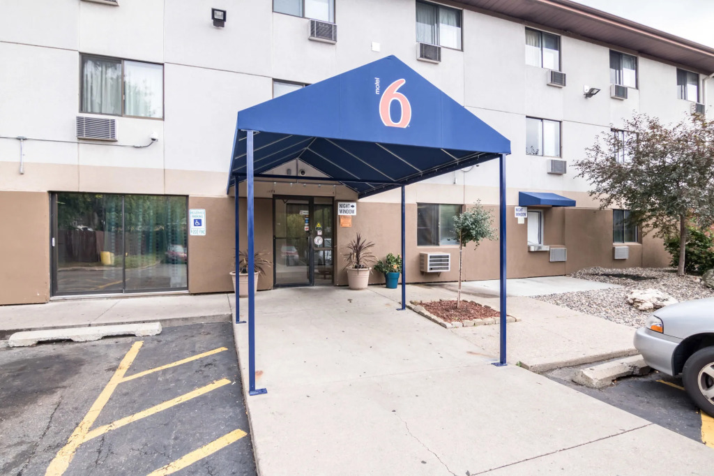 Motel 6-Saint Paul, MN - I-94