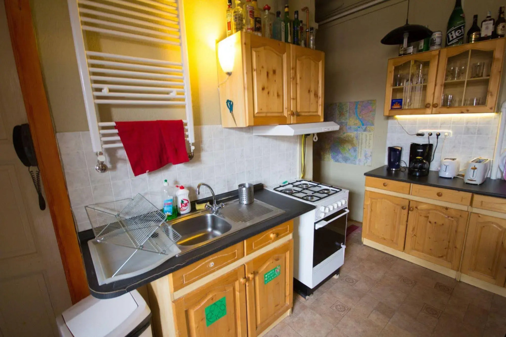 7x24 Central Hostel