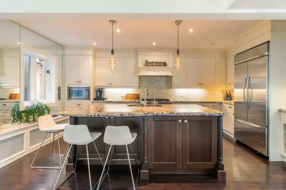 Designer Luxury 5 Bedroom Family Home