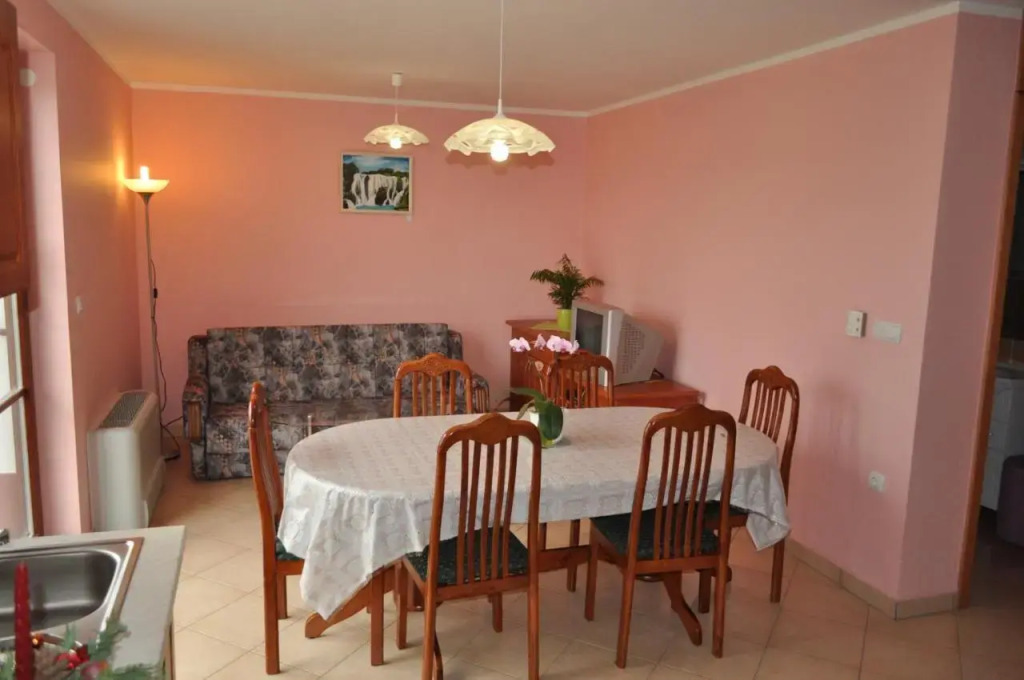 Apartments - Turistična kmetija Vrbnjak