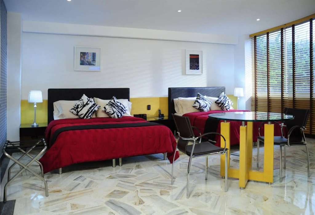 OfiHotel Versalles Cali