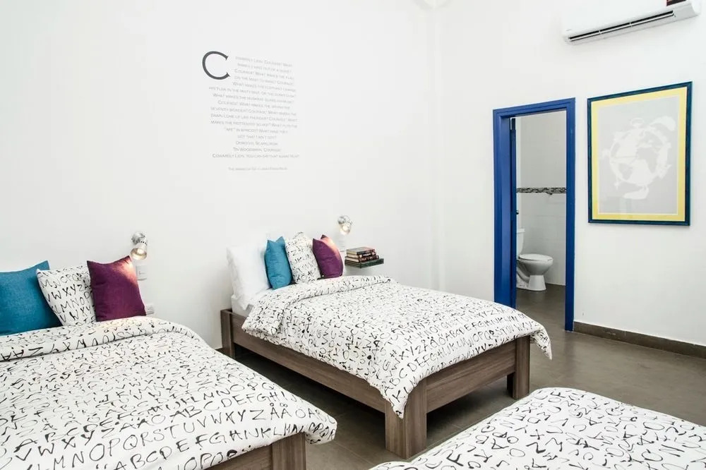 Tomo Hostel