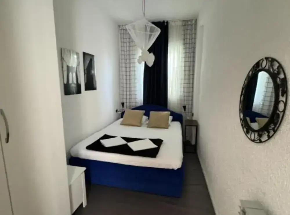 Duga House