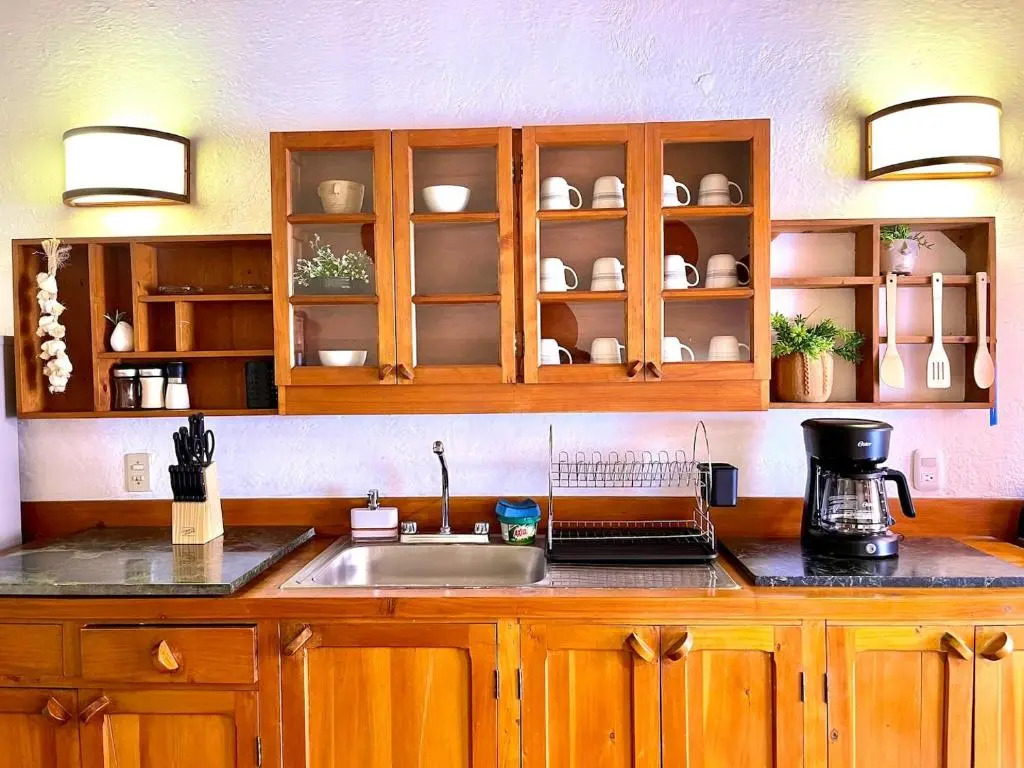 Casa Centro Panajachel / Parqueo Privado / 7-12 pax
