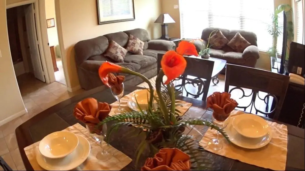 914 Charo Pkwy  111 3 Bedrooms, 3 Bathrooms