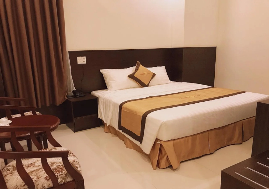 Lucky Star Hotel