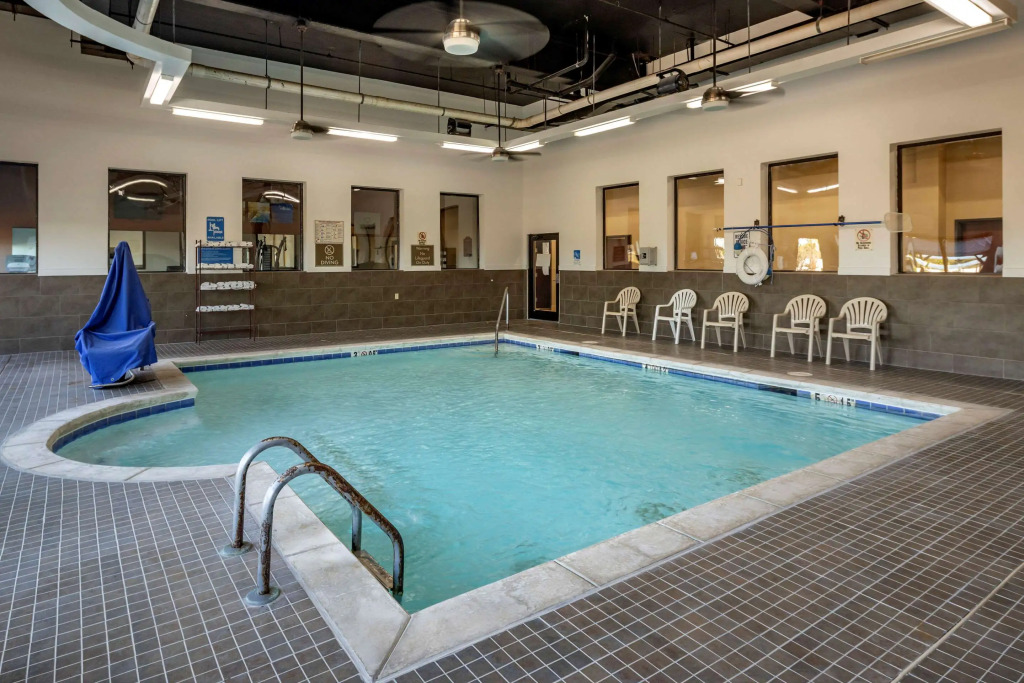 Comfort Suites Batesville