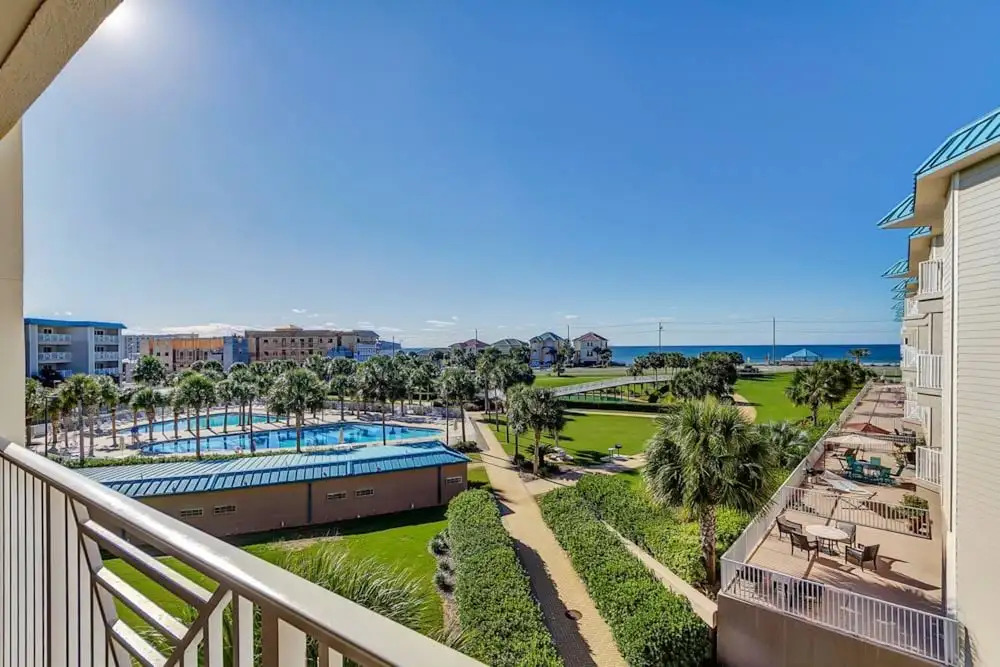 Amalfi Coast Resort B313 by Destin Getaways