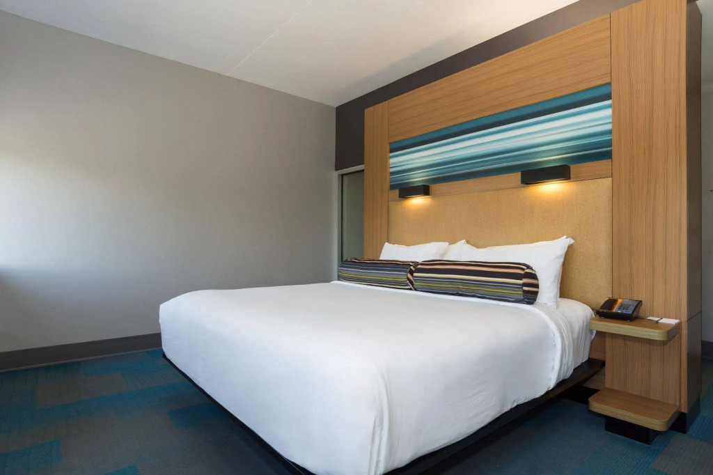 Aloft by Marriott Charleston Airport & Convention Center