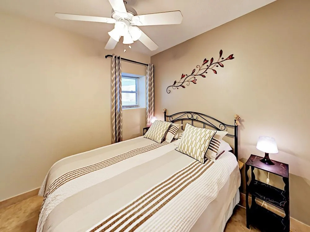 Seawall Condo #501 3 Bedrooms 2 Bathrooms Condo
