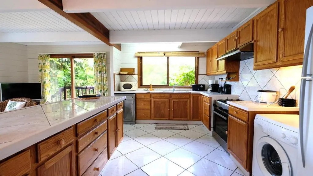 #2 Beach Villa Bliss by TAHITI VILLAS