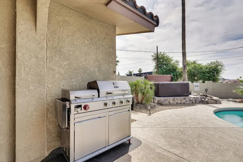 Havasu Oasis w/ Pool & Spa on Quiet Cul-de-sac