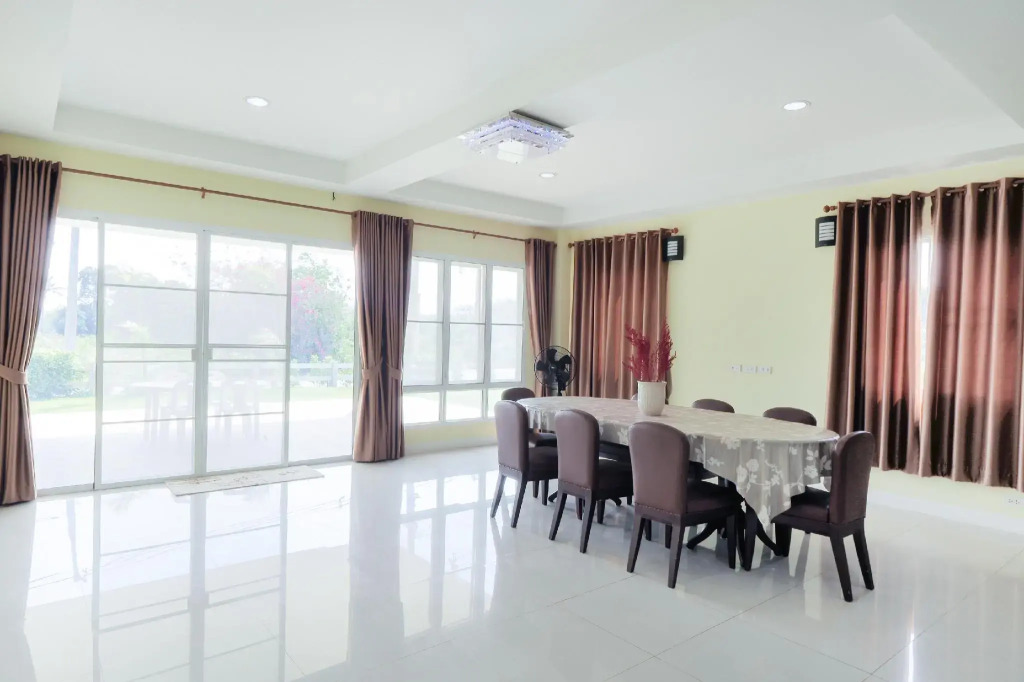 Ai Villa by OYO Rooms