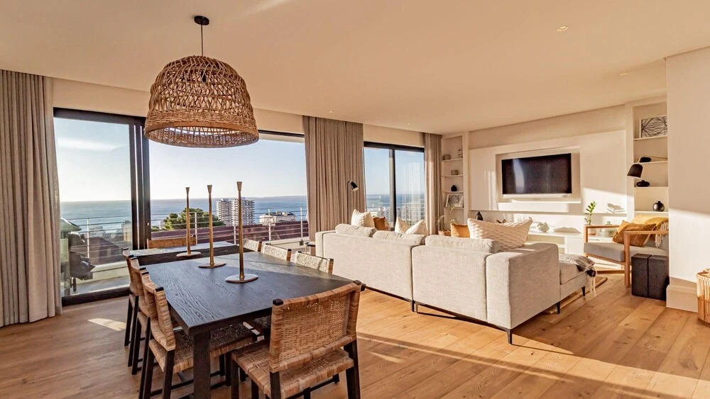 Modern Sea Point Apartment With Wonderful Sea Views Alpha Sunsets