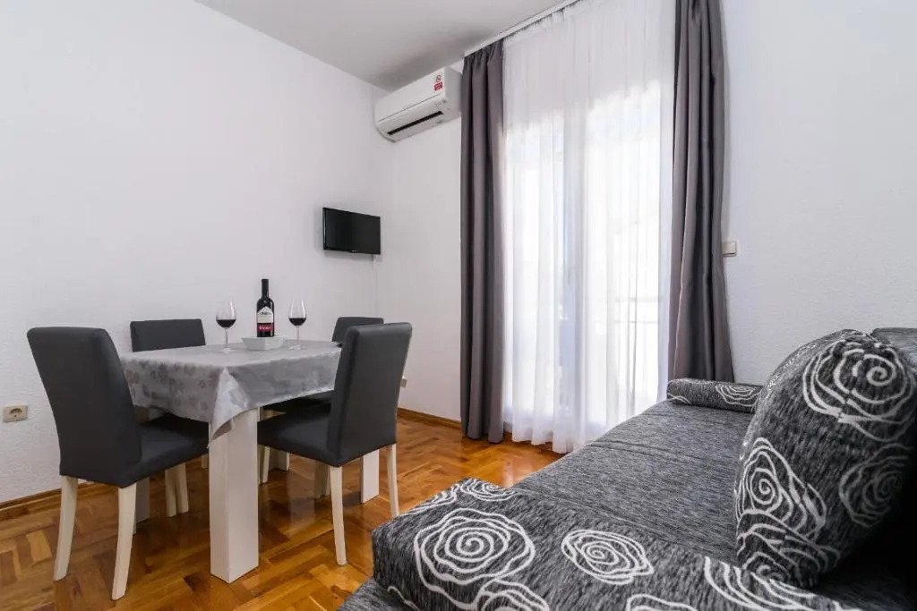 Apartments Neve