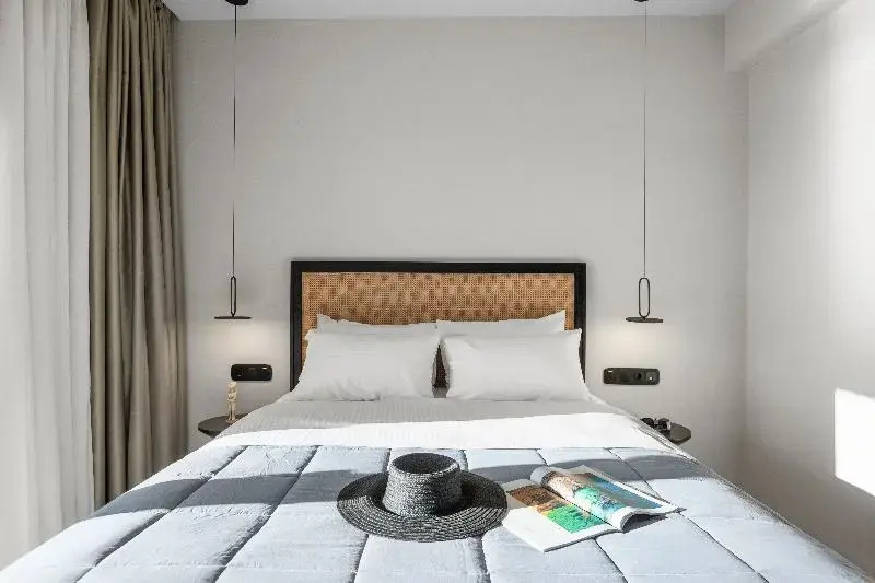 Lithia Exclusive Villas & Suites