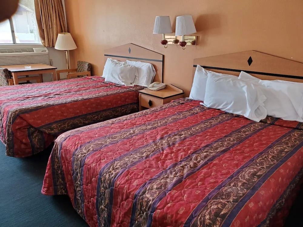Night Inn