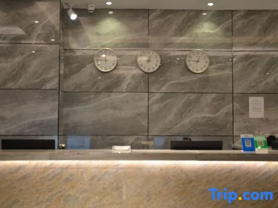 Tonghai Yunshang Impression Theme Hotel