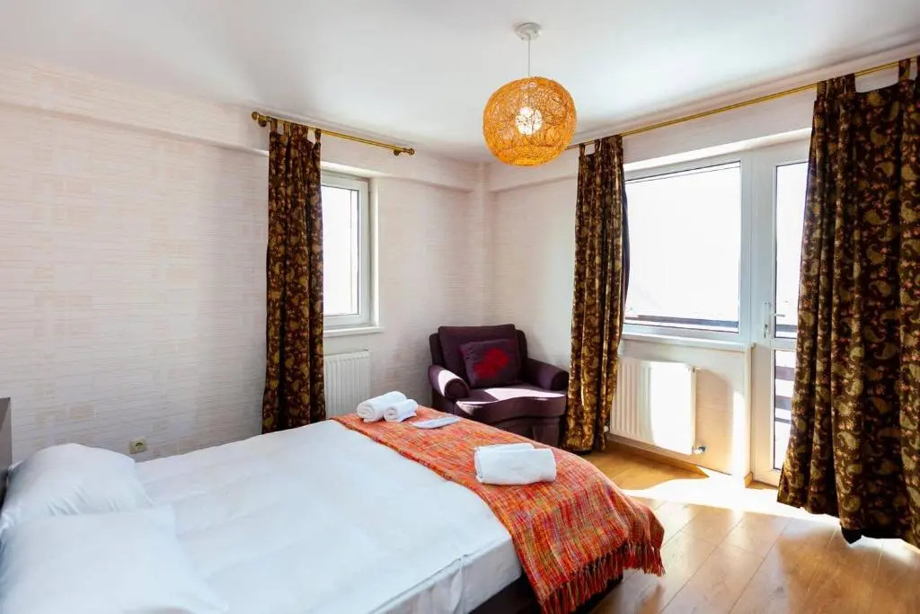 Bright And Cozy 2Br Apt. W Balcony In Gudauri