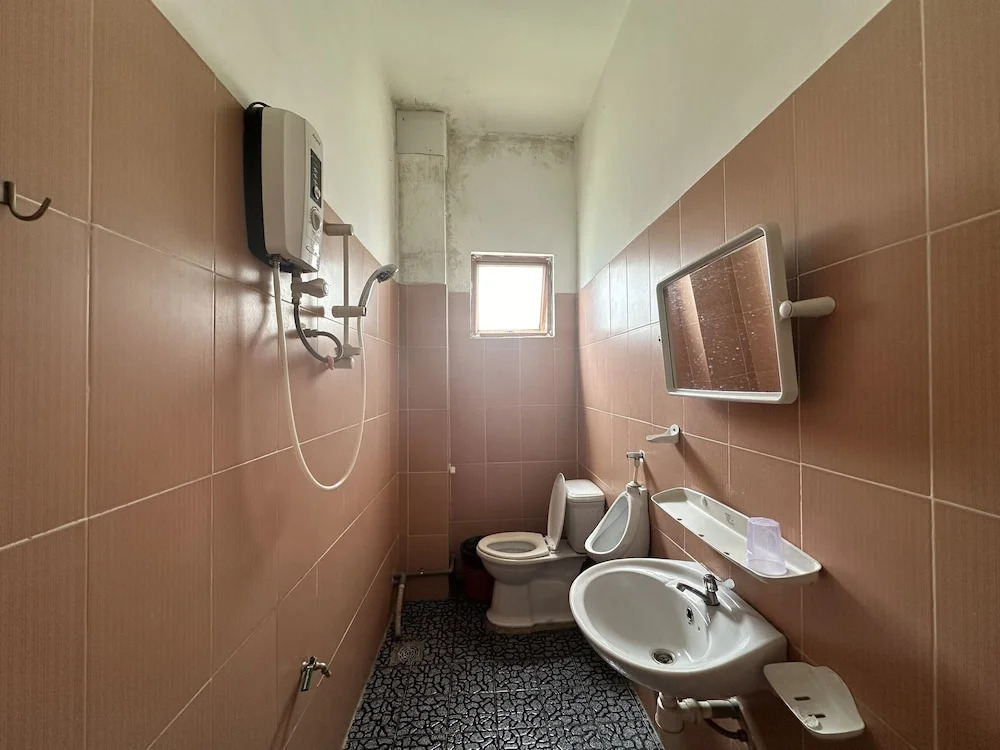 OYO 1232 Pòn Pon Hostel