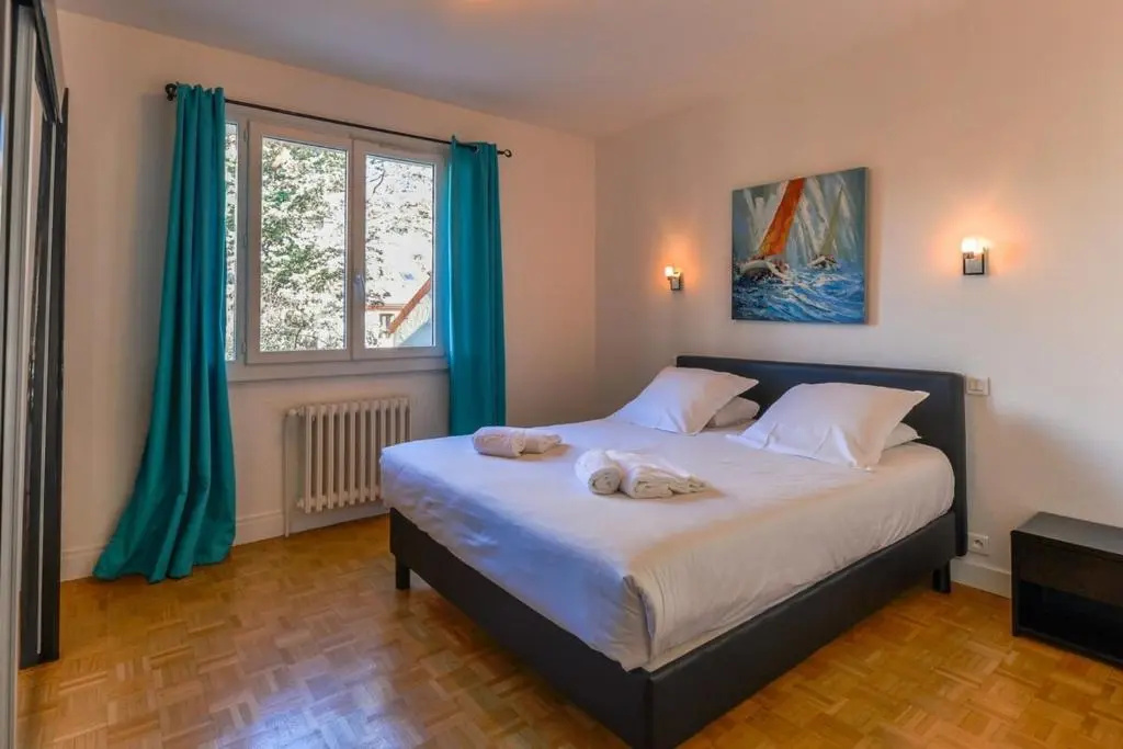 Furnished Apartment for 4 people in the city center