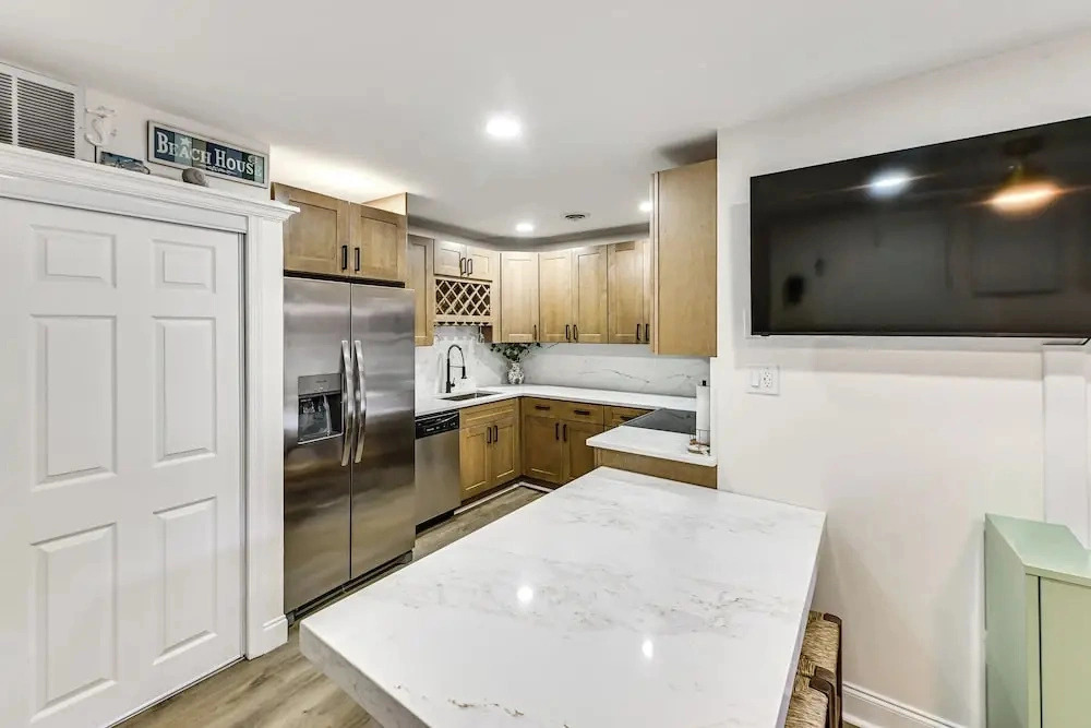 Walk to Beach: Ocean City Condo w/ Private Patio