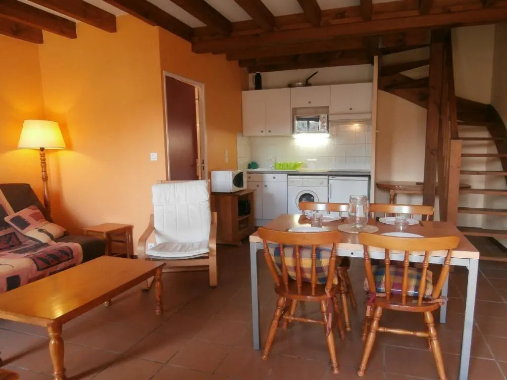 Villa patio avec piscine, à 400m des commerces et 6km de plage - Animaux admis - FR-1-239-83